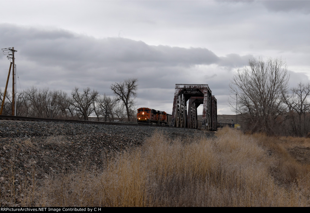 BNSF 8443/5978